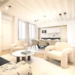 Pick A Flat\'S Apartment In Le Marais - Rue Des Gravilliers